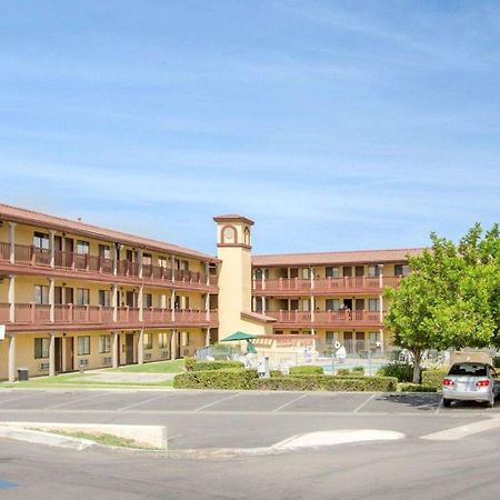 Quality Inn Сан-Бернардино Экстерьер фото
